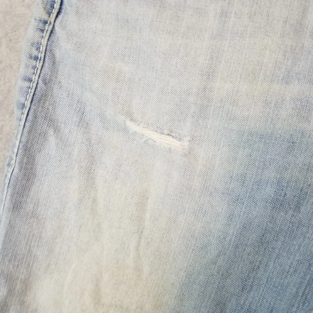 True Religion Jeans Mens 40 Light Wash Blue Distressed Straight Flap Pocket USA